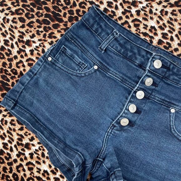 retro skylar daisy dukes denim shorts - Picture 8 of 8